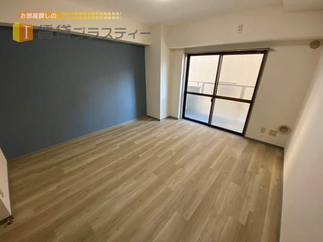 居室・リビング　シンプルで使いやすい居室です。