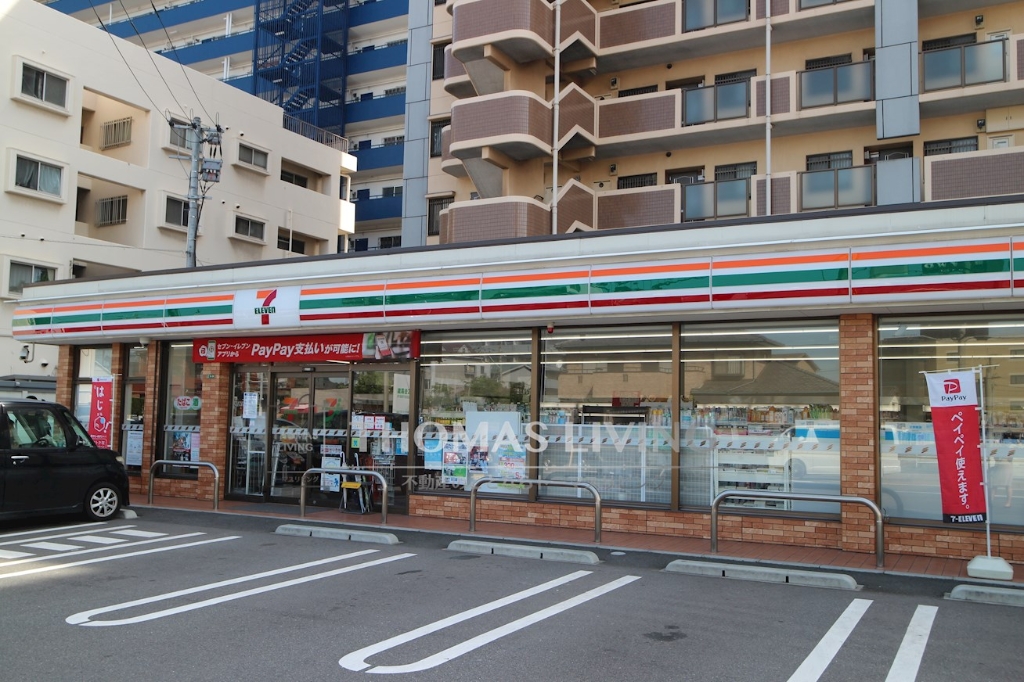 コンビニ　セブンイレブン 小倉日明4丁目店（コンビニ）まで217m