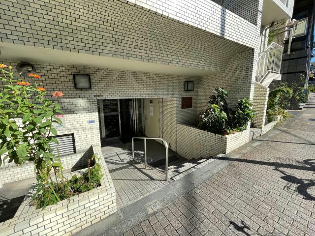 エントランス　エントランス部分