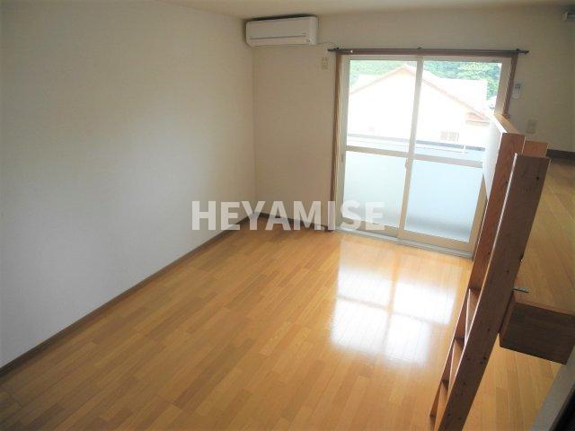 居室・リビング　※室内画像は別号室のもの