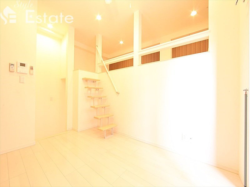 居室・リビング　内装