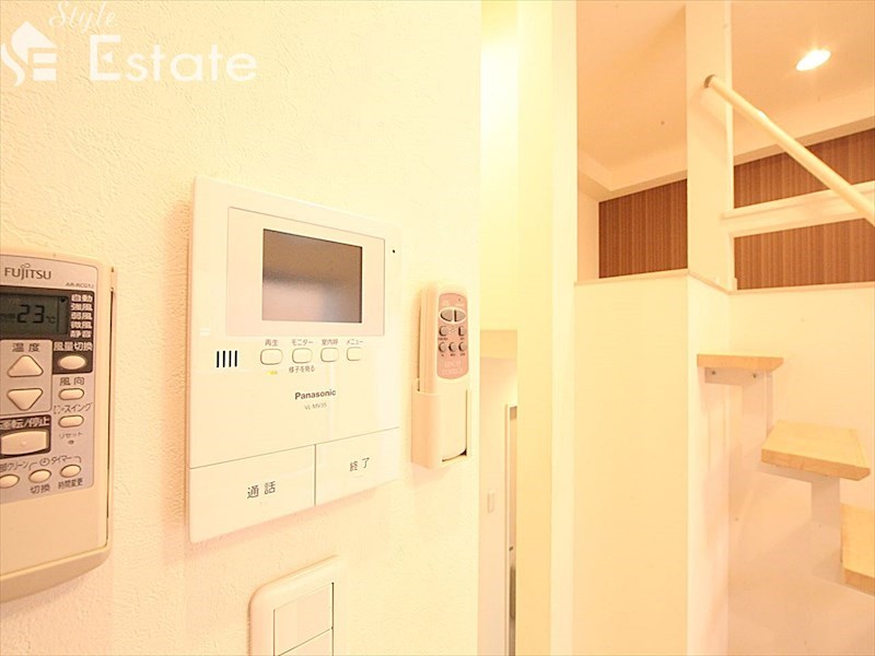 セキュリティ　モニター付きインターホン