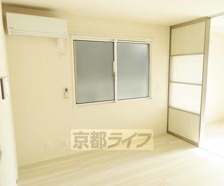 居室・リビング　寝室に！