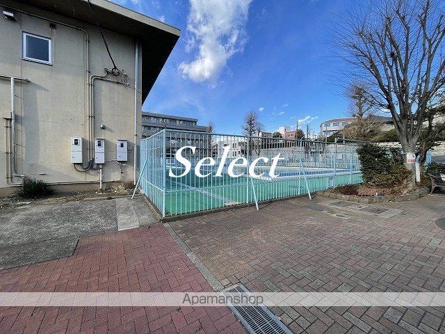 公園　六角橋公園プール（公園）まで1111m