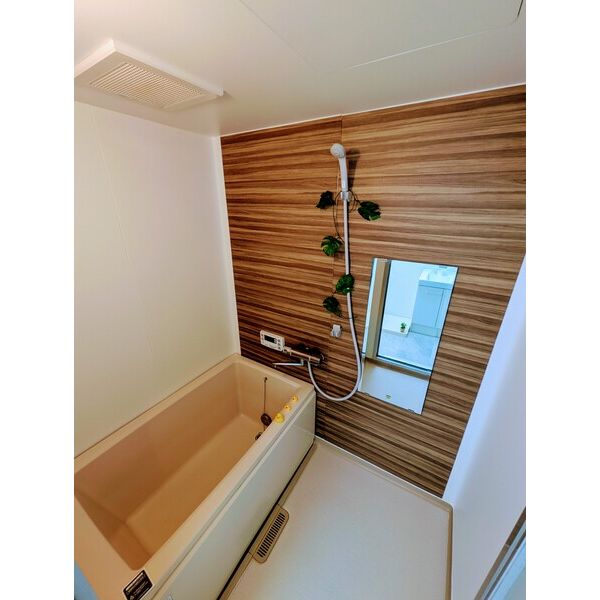 バス・シャワールーム　※別室の参考写真の為、現況優先です。