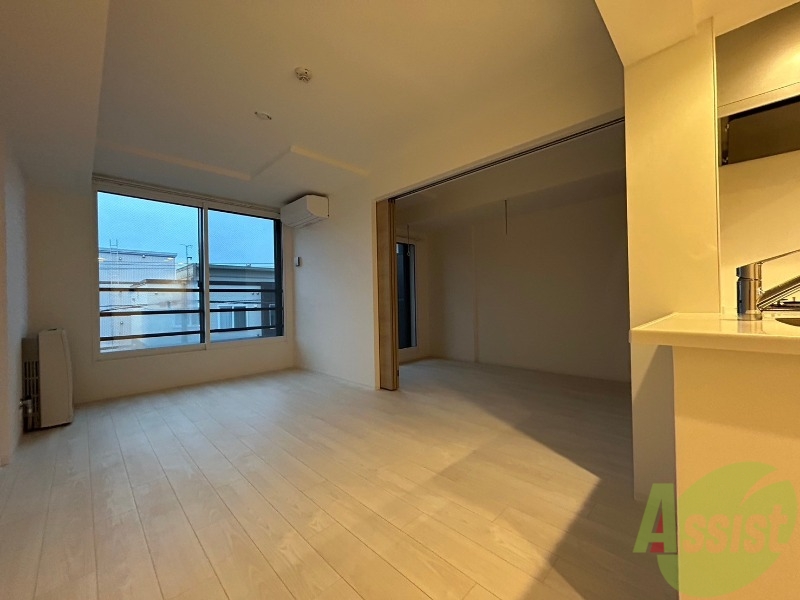 居室・リビング　広くてキレイなお部屋が広がっていて、充実した生活が送れそう。