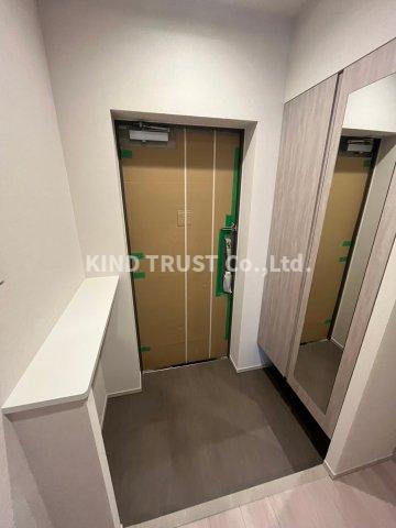 玄関　収納もある玄関です