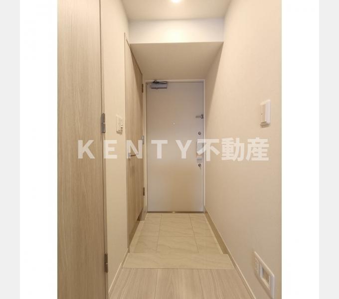 玄関　収納もある玄関です