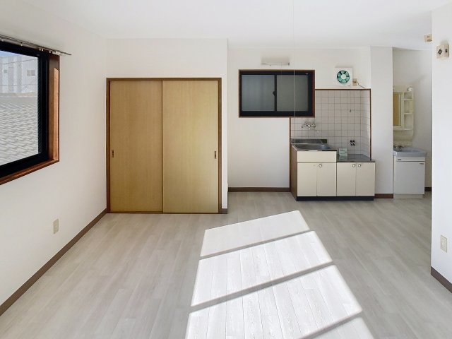 居室・リビング　現況が相違する場合は現況を優先致します。2026年1月撮影