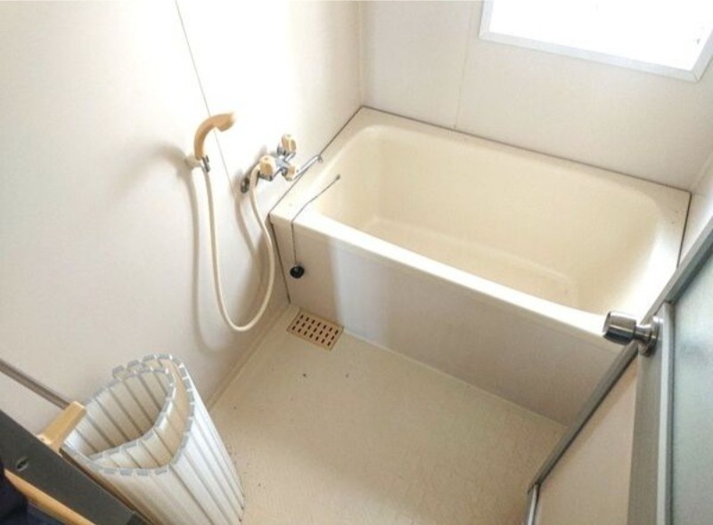 バス・シャワールーム　図面と現状に相違がある場合には現状を優先