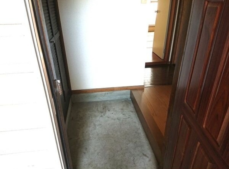 玄関　図面と現状に相違がある場合には現状を優先