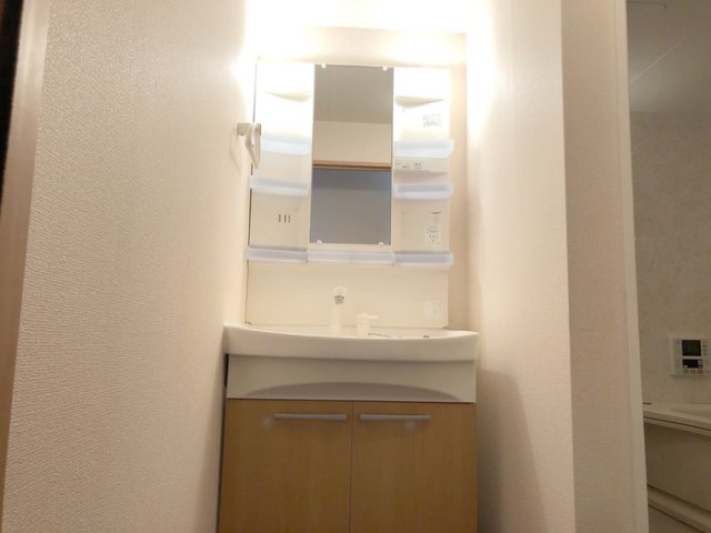 洗面設備　忙しい朝には欠かせない洗面所です