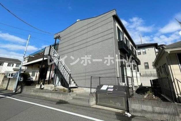 建物外観　落ち着いた雰囲気の外観です