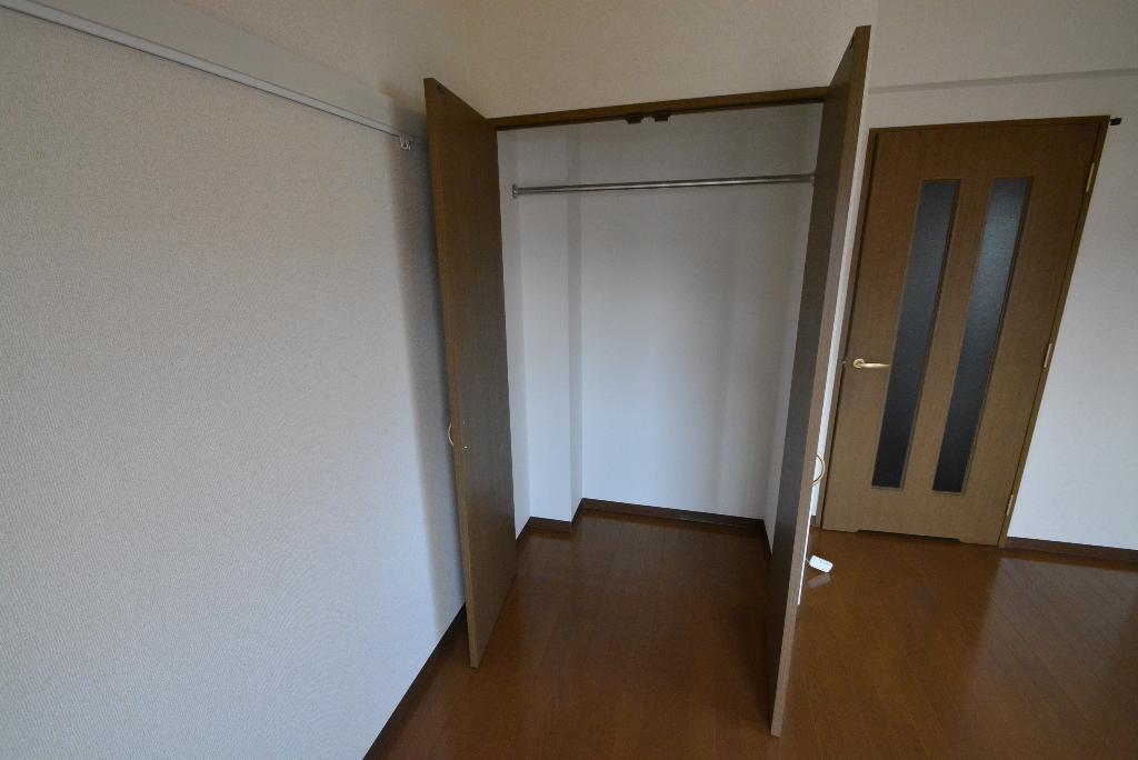 収納　クローゼット