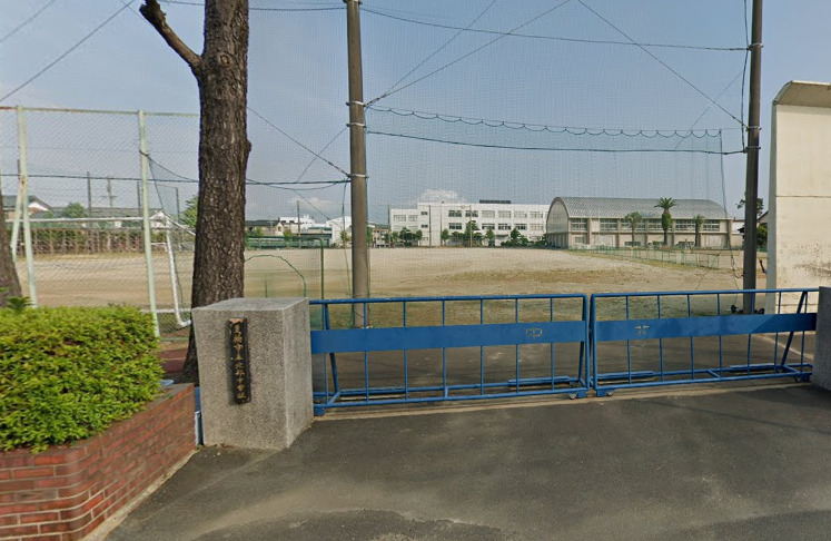 中学校　豊橋市立北部中学校（中学校）まで600m