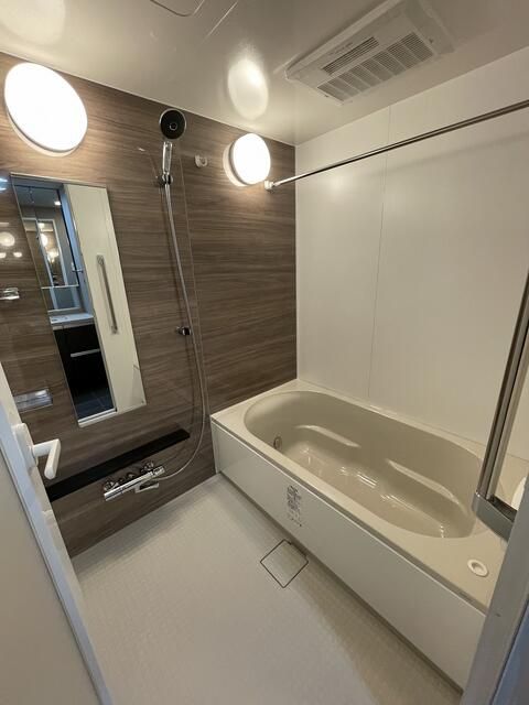 バス・シャワールーム　お風呂です