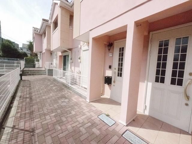 エントランス　★かわいい玄関ポーチ★