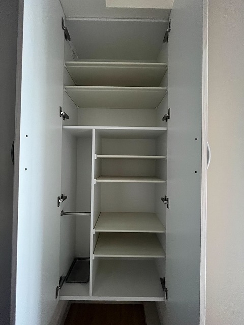 収納　同物件別号室のものです。