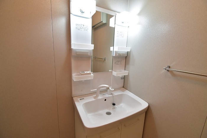 洗面設備　独立洗面台です