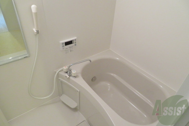 バス・シャワールーム　バスルームは１日の疲れを癒す大切な場所ですね。