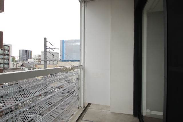 バルコニー　※別室の参考写真の為、現況優先です。