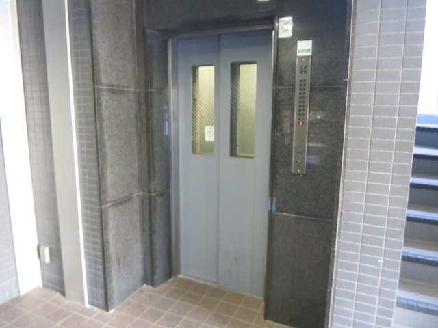 その他共有部分　エレベーター完備。