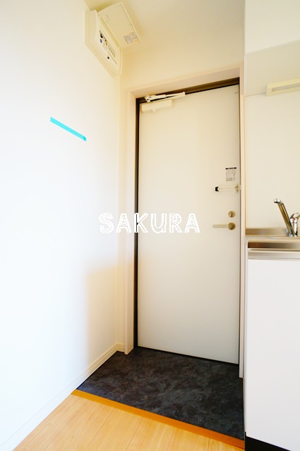 玄関　収納豊富なシューズボックスです♪