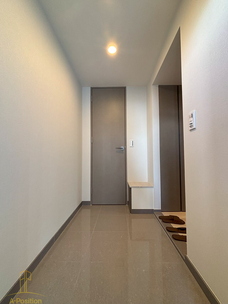 玄関　コンフォリア・リヴ北浜淡路町