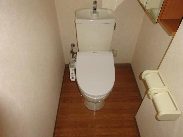 トイレ　シャワー付トイレ
