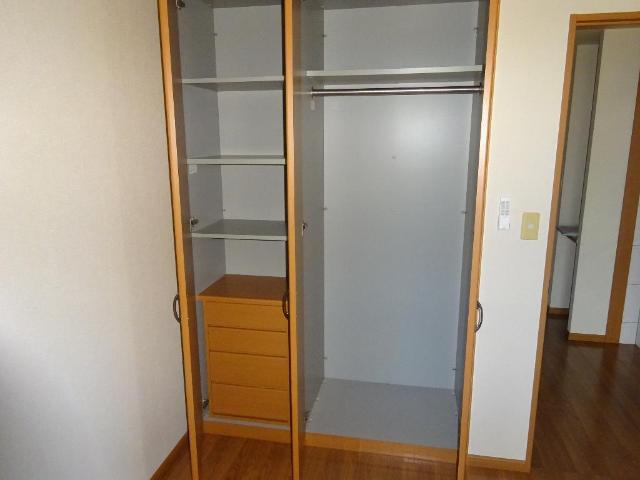 収納　クローゼット