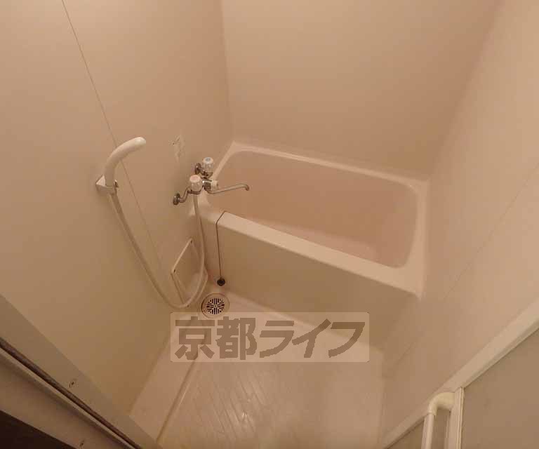 バス・シャワールーム　疲れを流しましょう