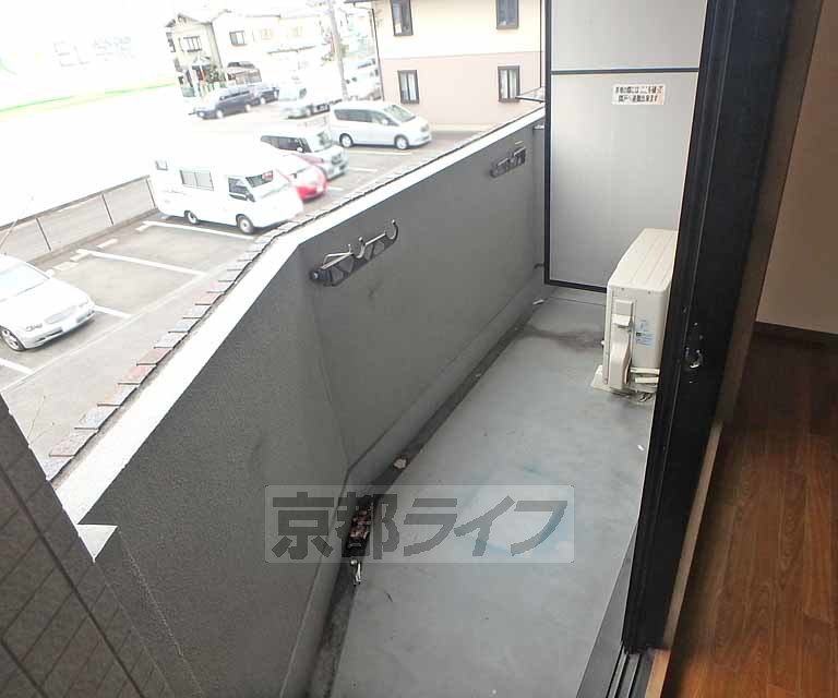 バルコニー　洗濯干しもらくらく