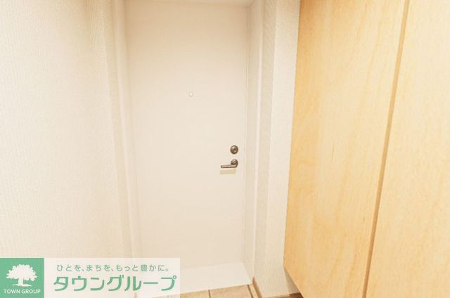 玄関　※写真は同タイプ住戸です。