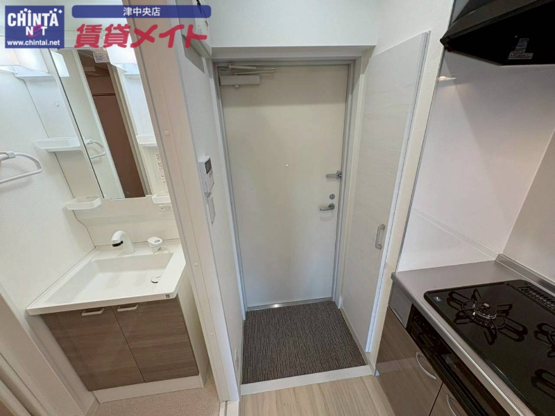 玄関　同型参考写真