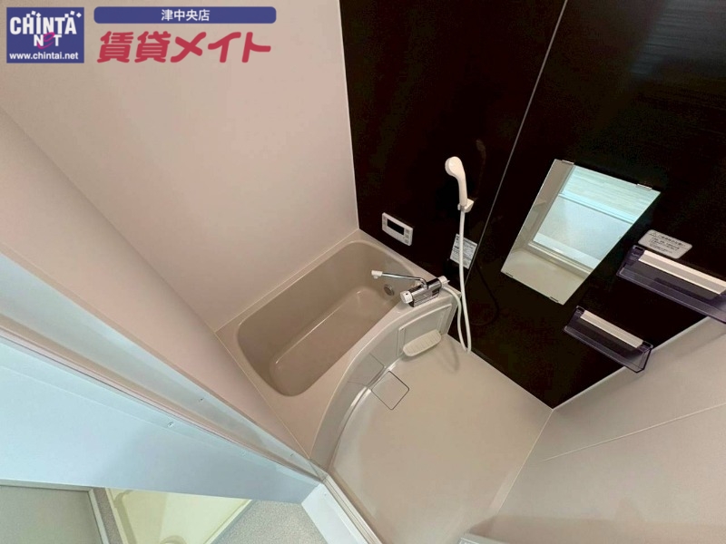 バス・シャワールーム　同型参考写真