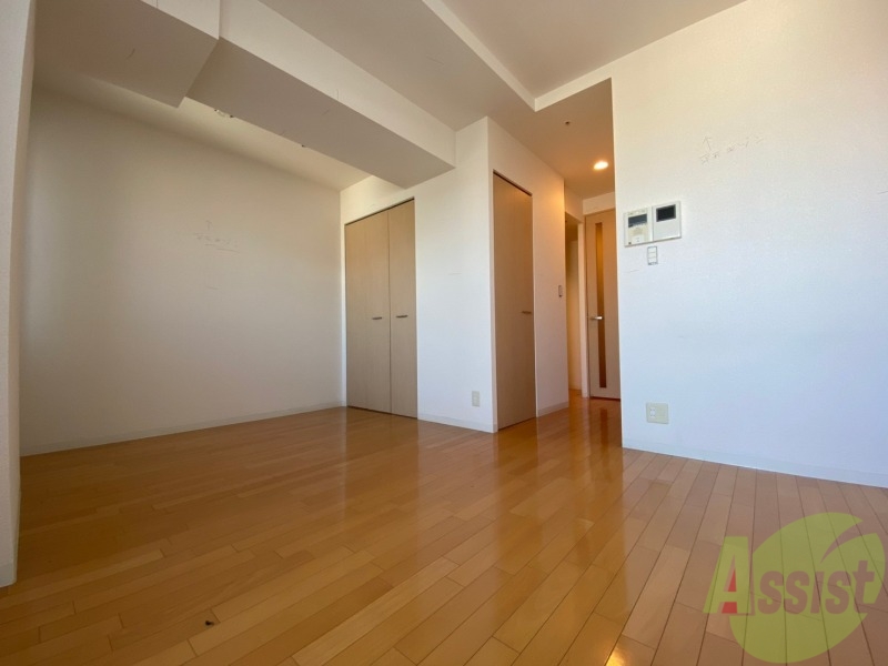 居室・リビング　明るいお部屋は気持ちよく過ごせそうですね。