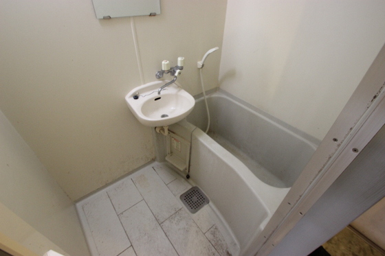 バス・シャワールーム　※別号室の写真です