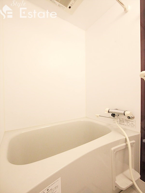 バス・シャワールーム　バスルーム