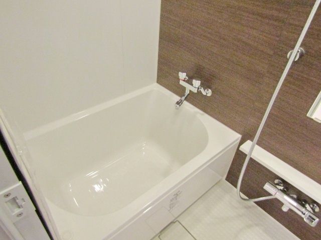 バス・シャワールーム　NULL