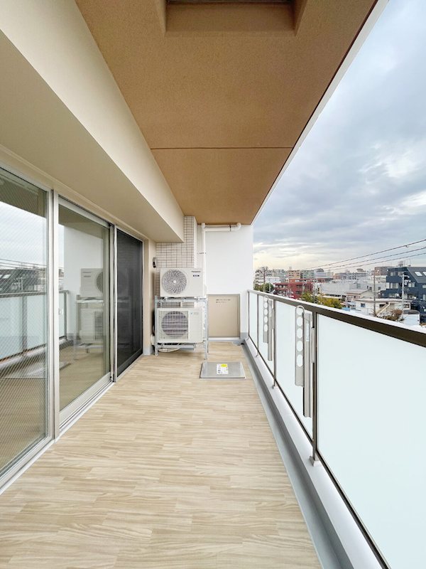 バルコニー　バルコニー水栓を装備しております。