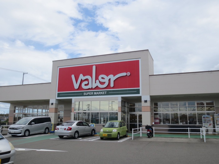 スーパー　バロー志段味店（スーパー）まで926m