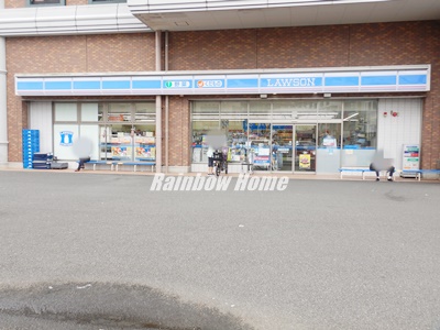 コンビニ　ローソン 坂戸駅北口店（コンビニ）まで217m