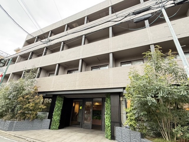 建物外観　外観は落ち着いています