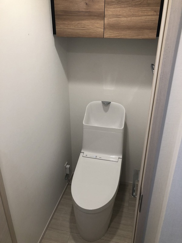 トイレ　写真と現況が異なる場合は現況を優先いたします。