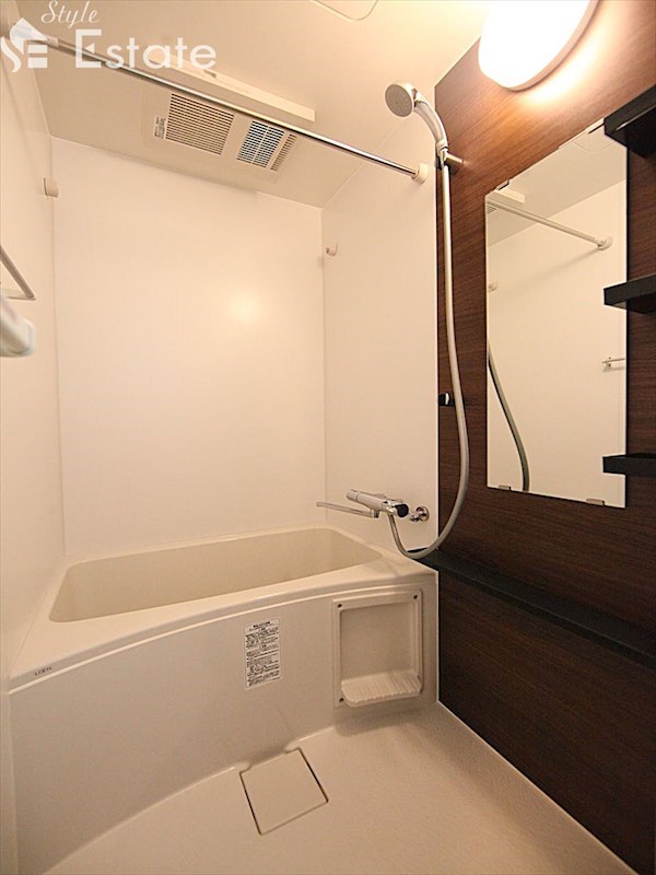 バス・シャワールーム　バスルーム