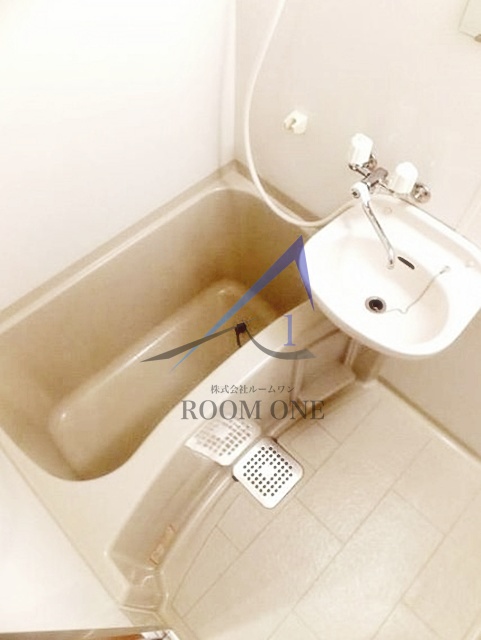 バス・シャワールーム　お風呂です。