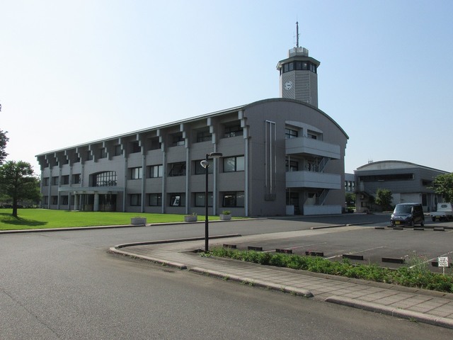 図書館　二宮コミュニティセンター（図書館）まで390m