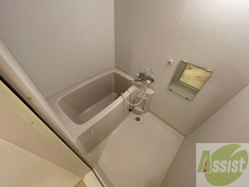 バス・シャワールーム　お風呂です。ゆっくりお風呂につかるのも体に良いですね～