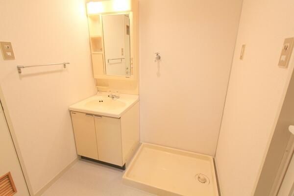 洗面設備　メゾンタカノハ　板橋区氷川町