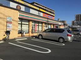 コンビニ　セブンイレブン岡山東古松2丁目店（コンビニ）まで211m